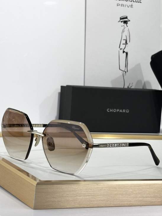 Picture of Chopard Sunglasses _SKUfw70786922fw
